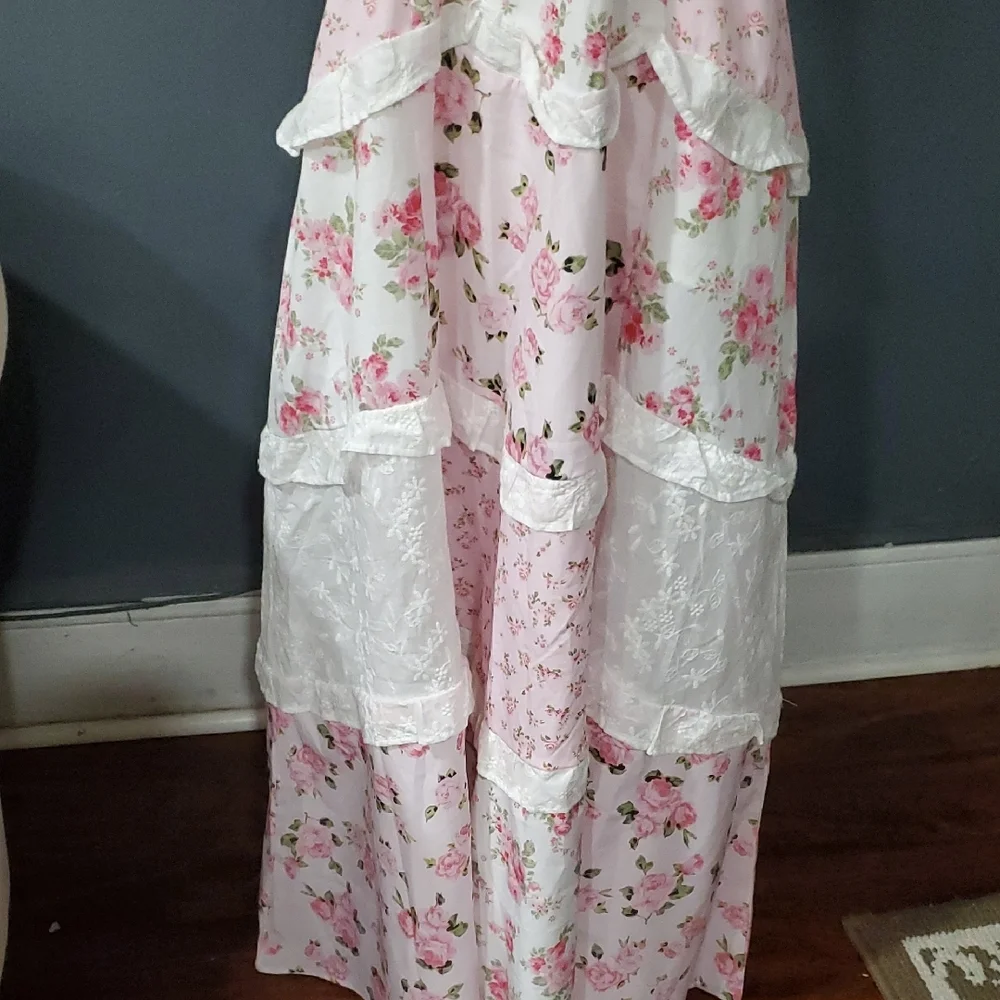 Ebossy Pink and White Barbiecor Floral Cottagecore  Halter Dress Size S - Picture 4 of 15
